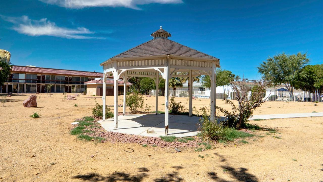 G T Hotels Inn & Suites Extended Stay Victorville Eksteriør billede